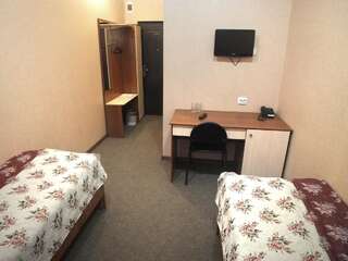 Гостиница Север Воркута Стандартный двухместный номер с 1 кроватью или 2 отдельными кроватями-2